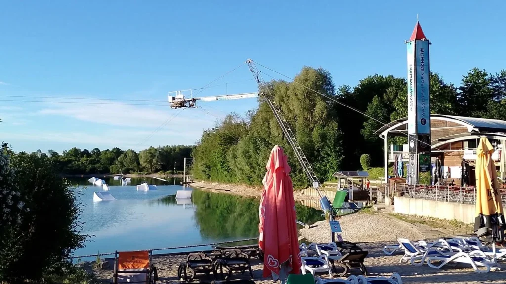 Wasserskipark Aschheim Liftanlage und See